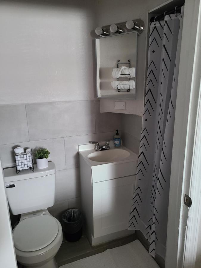 Modern Studio Retreat With King Bed - Cozy Comfort Pahokee Εξωτερικό φωτογραφία